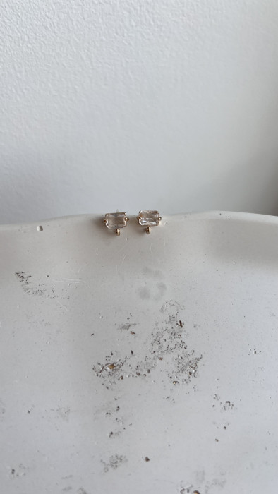 Пусеты прямоугольные хрусталь 8*6mm